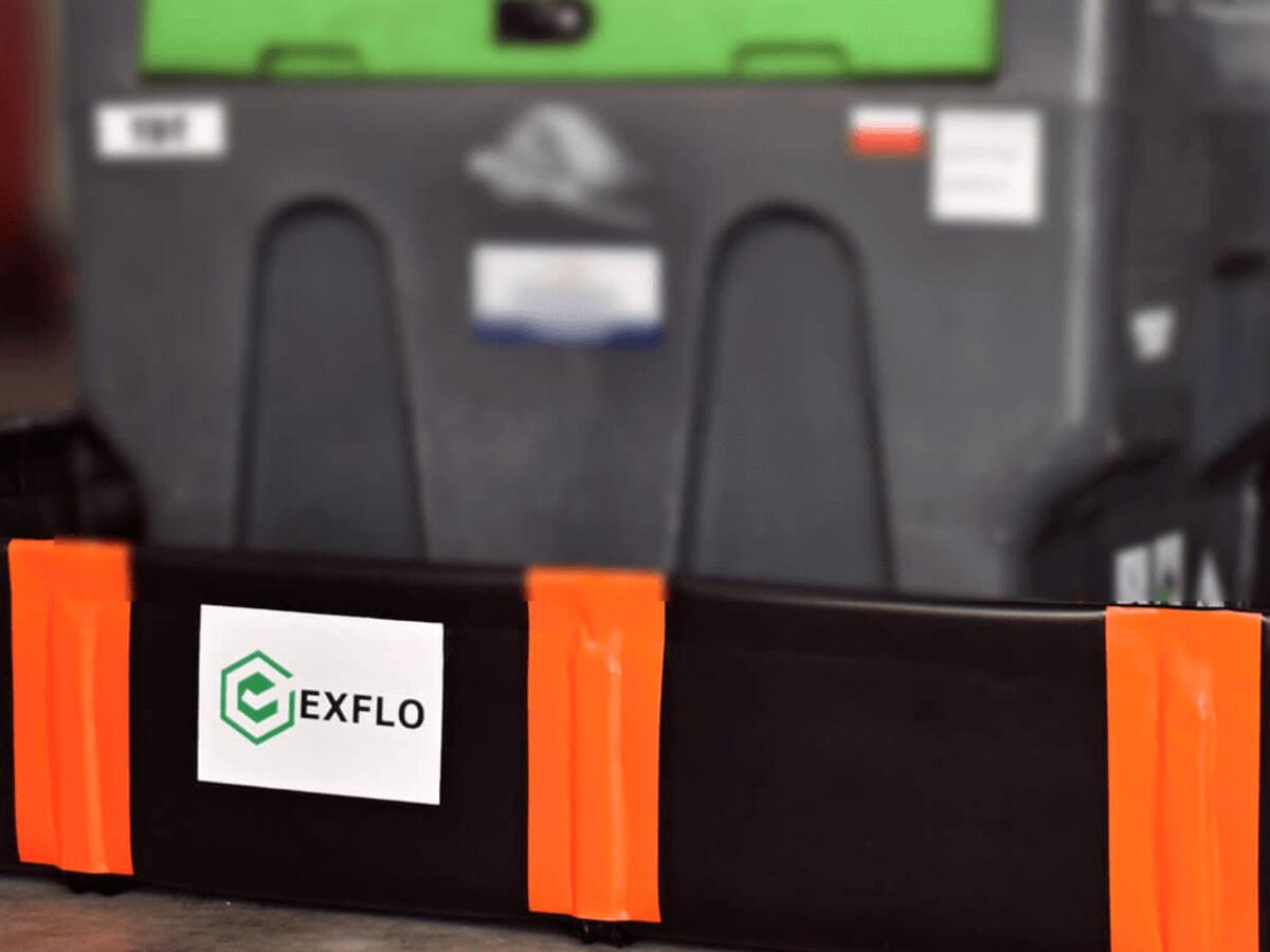 IBC's in een flexibele opvangbak van EXFLO